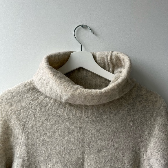 Aritzia Group by Babaton Plutarch Turtleneck - Picture 4 of 8